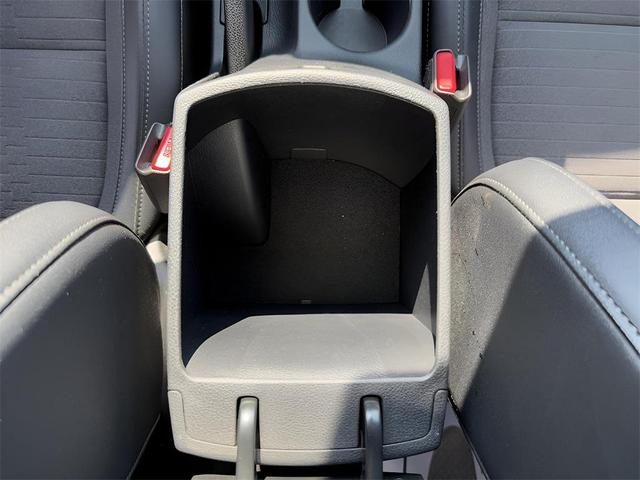 Photo of 2021 Dark Ocean Blue/White Roof Kia Seltos