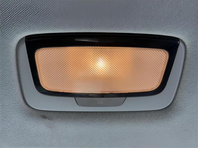 Photo of 2021 Dark Ocean Blue/White Roof Kia Seltos