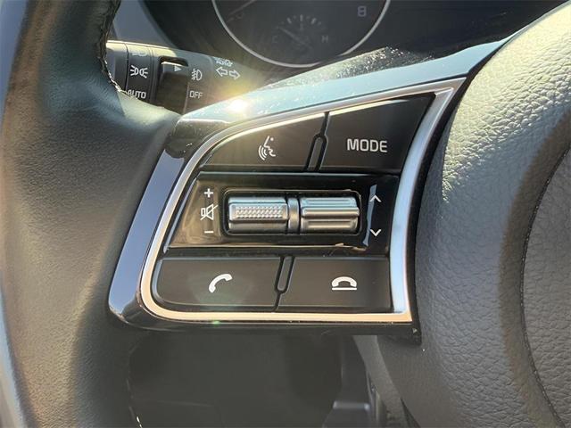 Photo of 2021 Dark Ocean Blue/White Roof Kia Seltos