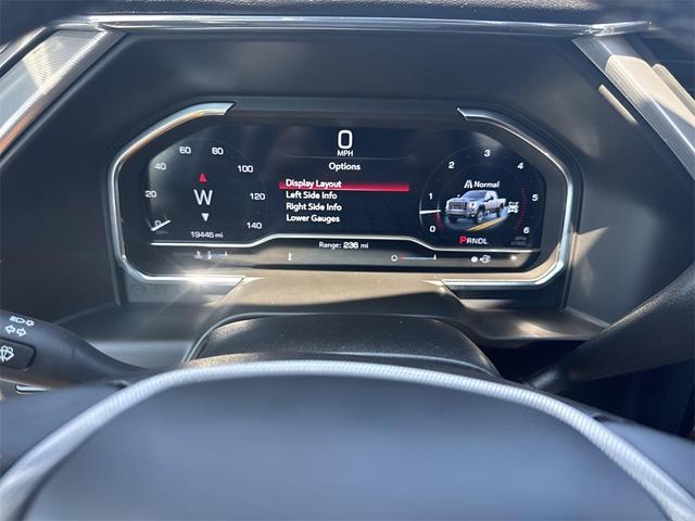 Photo of 2025 Summit White GMC Sierra 2500