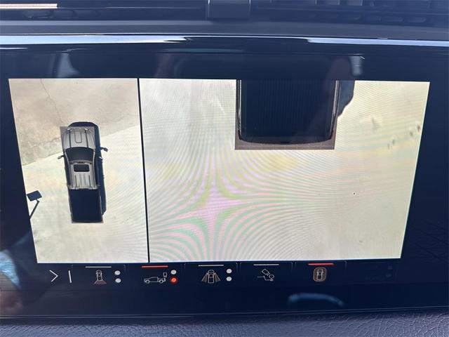 Photo of 2025 Summit White GMC Sierra 2500