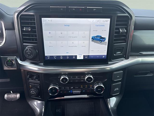 Photo of 2022 Space White Metallic Ford F-150