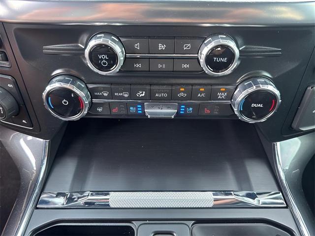 Photo of 2022 Space White Metallic Ford F-150