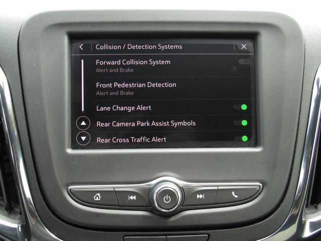 Photo of 2022 Summit White Chevrolet Equinox