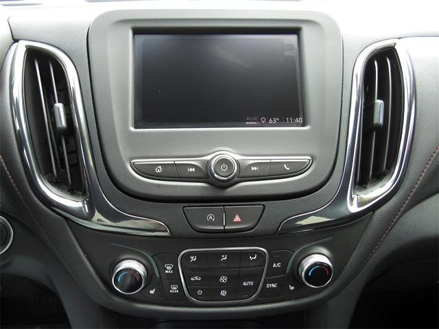 Photo of 2022 Summit White Chevrolet Equinox