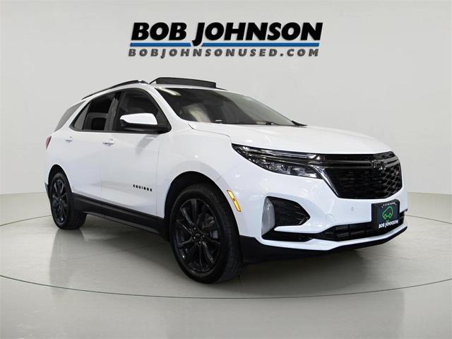 Photo of 2022 Summit White Chevrolet Equinox