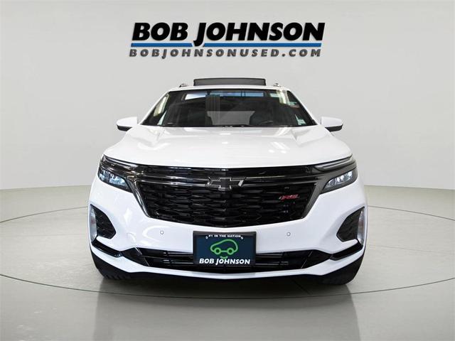 Photo of 2022 Summit White Chevrolet Equinox