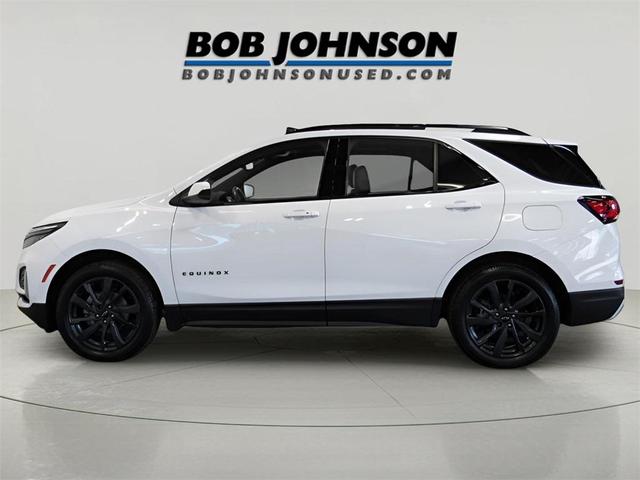 Photo of 2022 Summit White Chevrolet Equinox