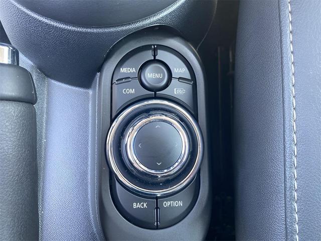 Photo of 2023 Pepper White MINI Hardtop