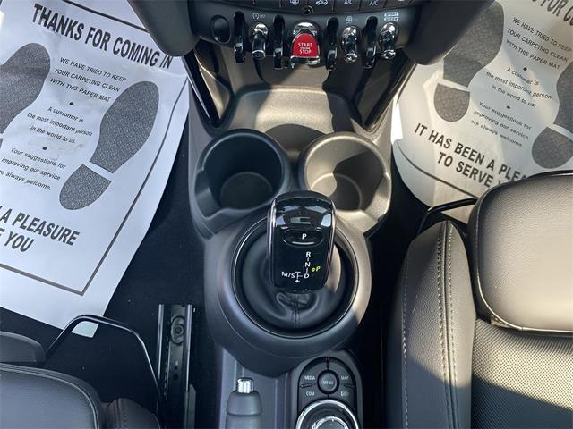 Photo of 2023 Pepper White MINI Hardtop