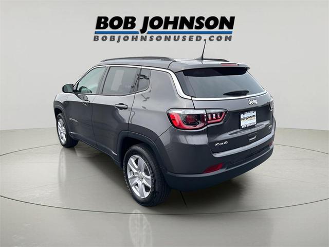 Photo of 2022 Granite Crystal Metallic Clearcoat Jeep Compass