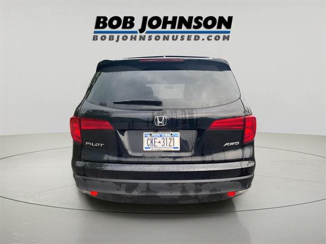 Photo of 2018 Crystal Black Pearl Honda Pilot