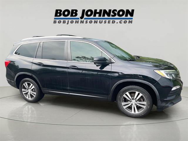 Photo of 2018 Crystal Black Pearl Honda Pilot