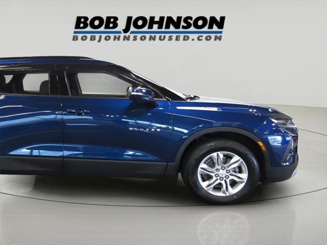 Photo of 2022 Blue Glow Metallic Chevrolet Blazer