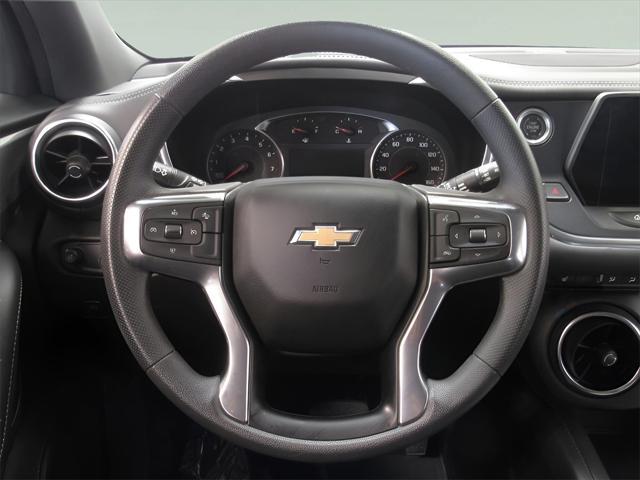 Photo of 2022 Blue Glow Metallic Chevrolet Blazer
