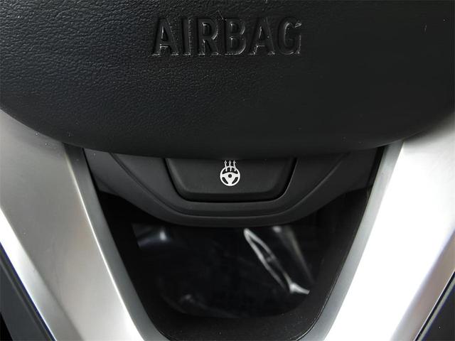 Photo of 2019 Jet Black BMW 330
