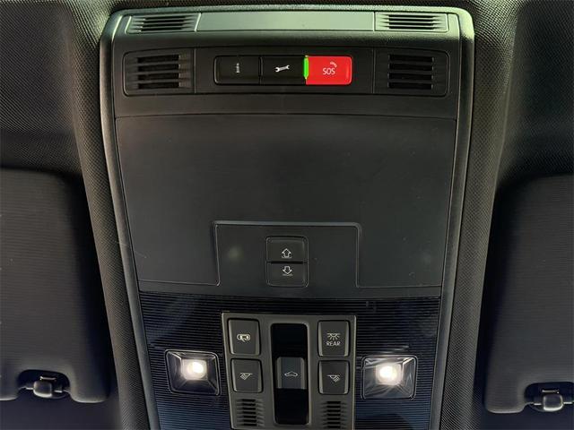 Photo of 2024 Deep Black Pearl Effect Volkswagen Tiguan