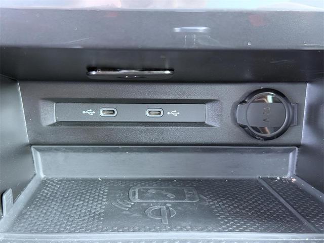 Photo of 2024 Deep Black Pearl Effect Volkswagen Tiguan