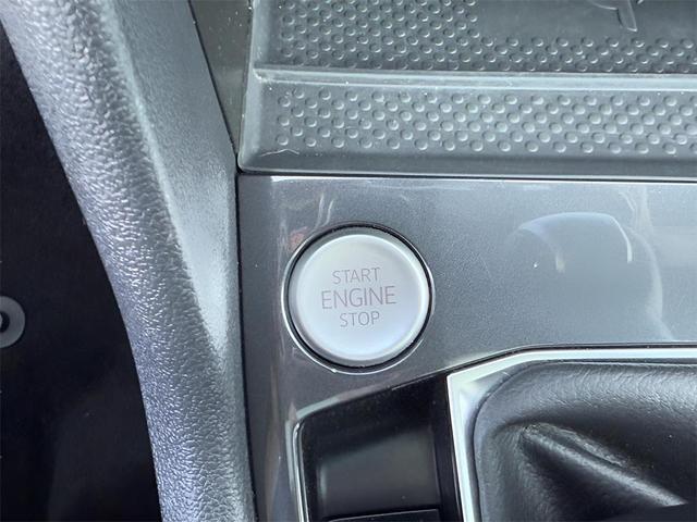 Photo of 2024 Deep Black Pearl Effect Volkswagen Tiguan