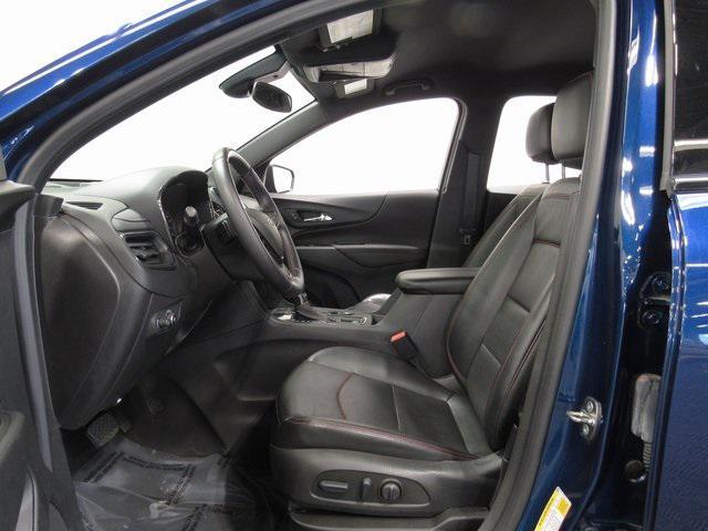 Photo of 2022 Blue Glow Metallic Chevrolet Equinox