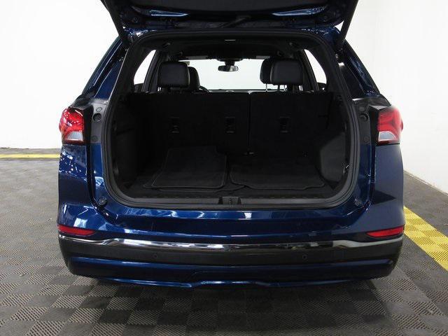 Photo of 2022 Blue Glow Metallic Chevrolet Equinox
