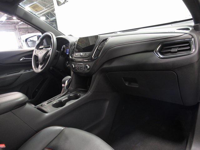 Photo of 2022 Blue Glow Metallic Chevrolet Equinox