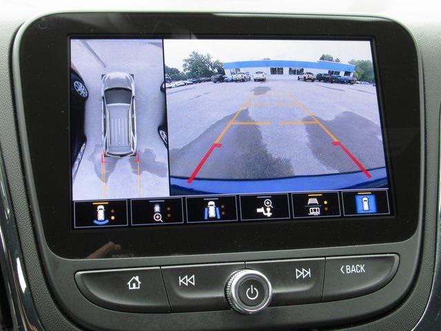 Photo of 2022 Blue Glow Metallic Chevrolet Equinox