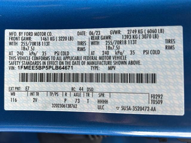 Photo of 2023 Velocity Blue Metallic Ford Bronco