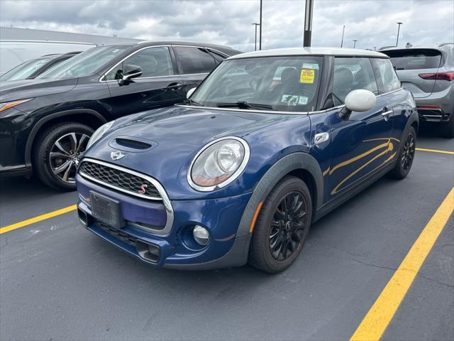 Photo of 2018 Deep Blue Metallic MINI Hardtop