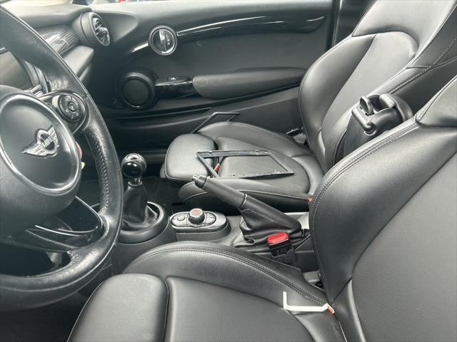 Photo of 2018 Deep Blue Metallic MINI Hardtop
