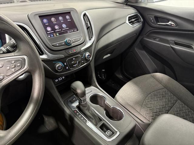 Photo of 2023 Summit White Chevrolet Equinox