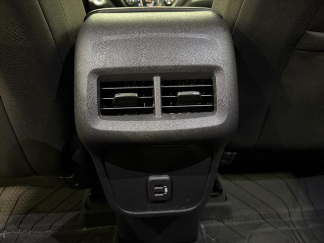 Photo of 2023 Summit White Chevrolet Equinox