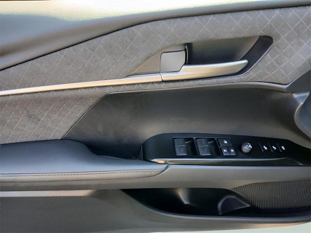 Photo of 2025 Midnight Black Metallic Toyota Camry