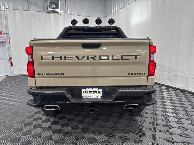 Photo of 2022 Sand Dune Metallic Chevrolet Silverado 1500