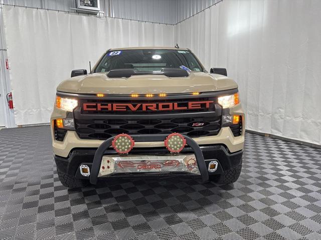 Photo of 2022 Sand Dune Metallic Chevrolet Silverado 1500