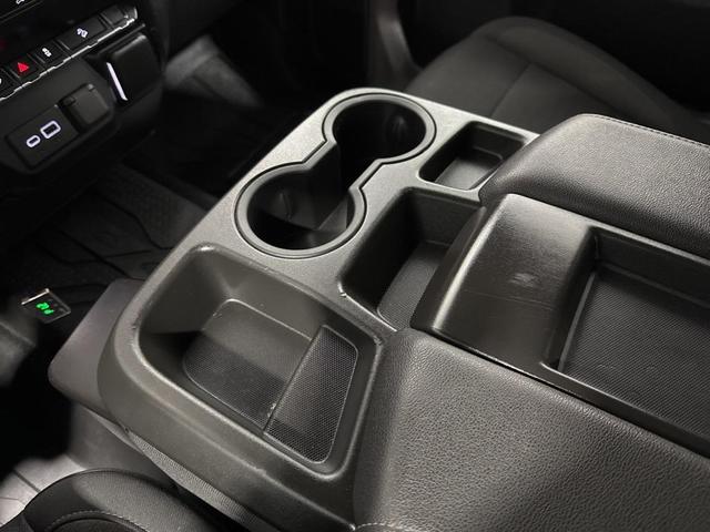 Photo of 2022 Sand Dune Metallic Chevrolet Silverado 1500