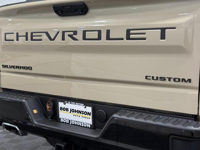 Photo of 2022 Sand Dune Metallic Chevrolet Silverado 1500