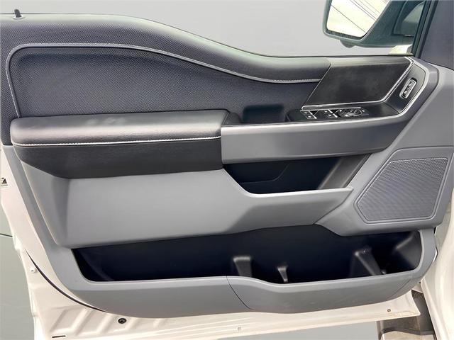 Photo of 2024 Oxford White Ford F-150