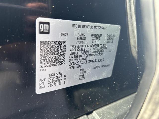 Photo of 2023 Onyx Black GMC Yukon XL