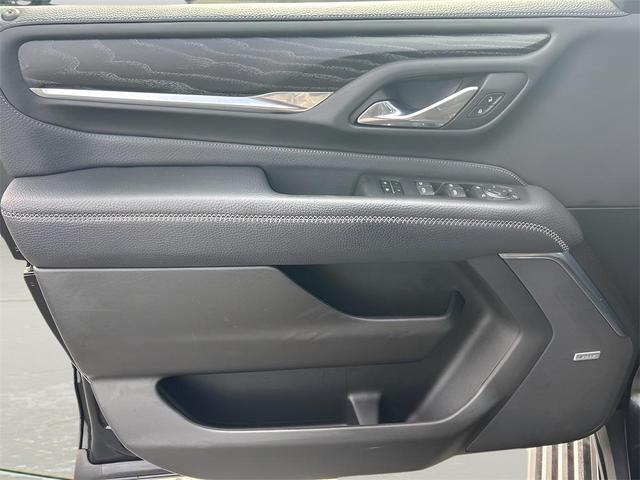 Photo of 2023 Onyx Black GMC Yukon XL