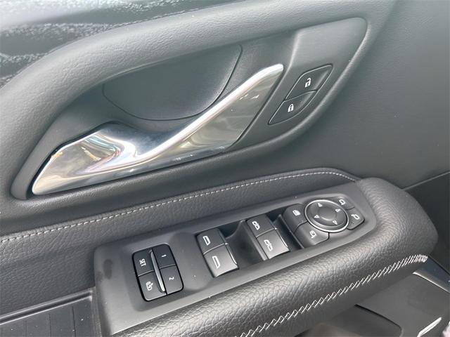 Photo of 2023 Onyx Black GMC Yukon XL