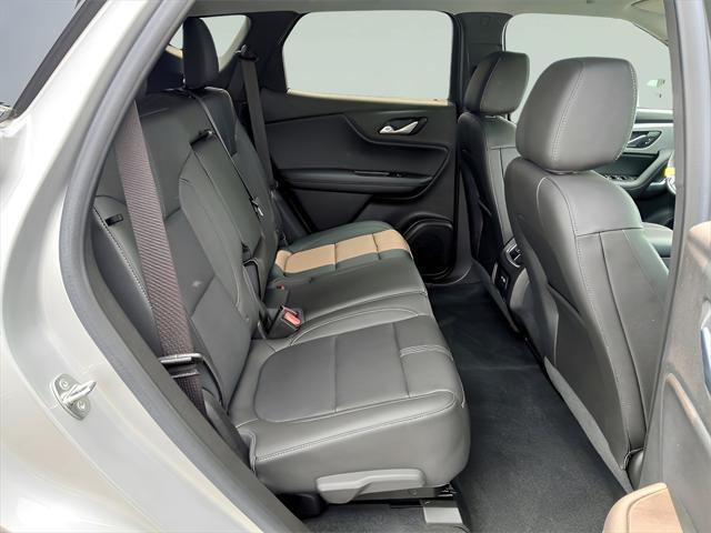 Photo of 2020 Silver Ice Metallic Chevrolet Blazer