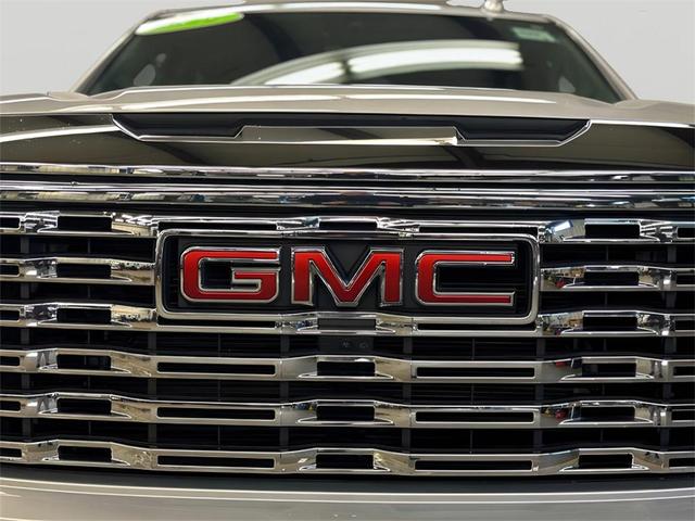 Photo of 2022 Quicksilver Metallic GMC Sierra 1500