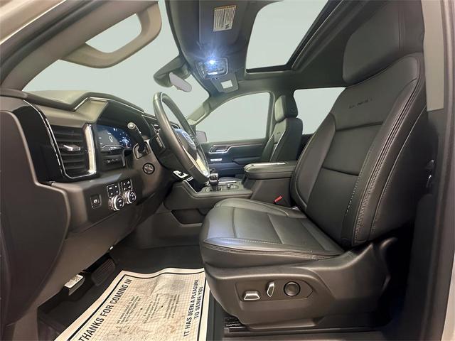 Photo of 2022 Quicksilver Metallic GMC Sierra 1500