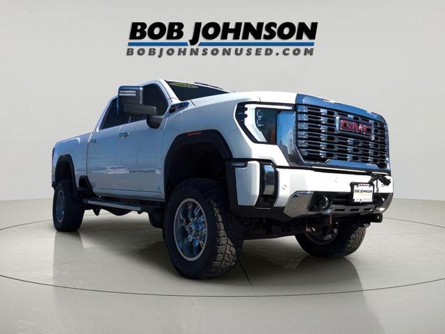 Photo of 2024 Summit White GMC Sierra 3500