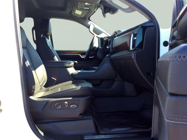 Photo of 2024 Summit White GMC Sierra 3500