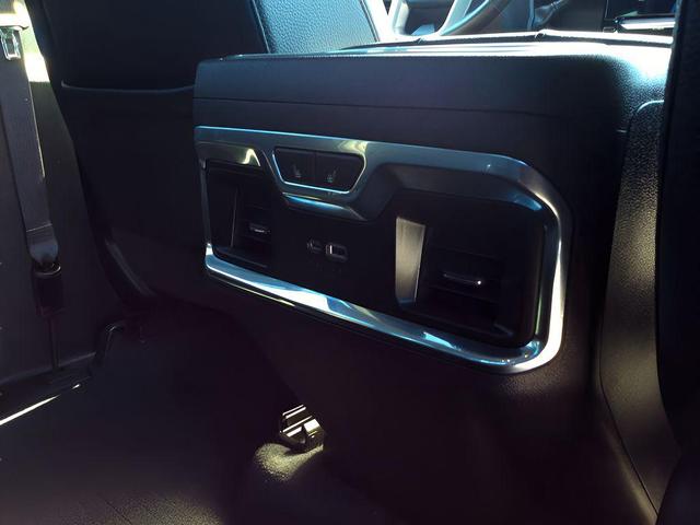 Photo of 2024 Summit White GMC Sierra 3500