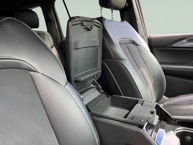 Photo of 2023 Baltic Gray Metallic Clearcoat Jeep Grand Cherokee