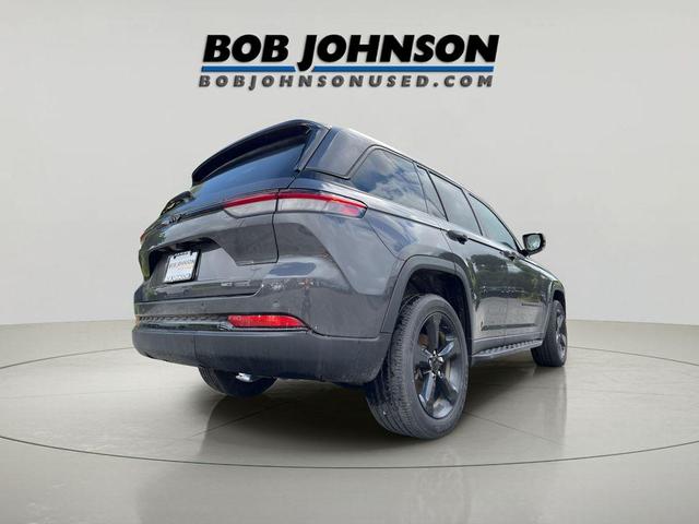 Photo of 2023 Baltic Gray Metallic Clearcoat Jeep Grand Cherokee