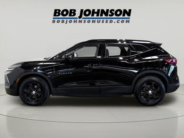 Photo of 2023 Black Chevrolet Blazer
